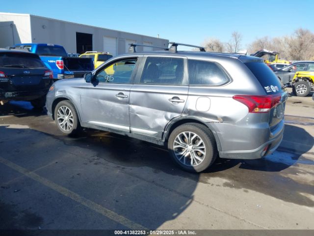 2017 MITSUBISHI OUTLANDER JA4AZ2A37HZ032847 Photo 2
