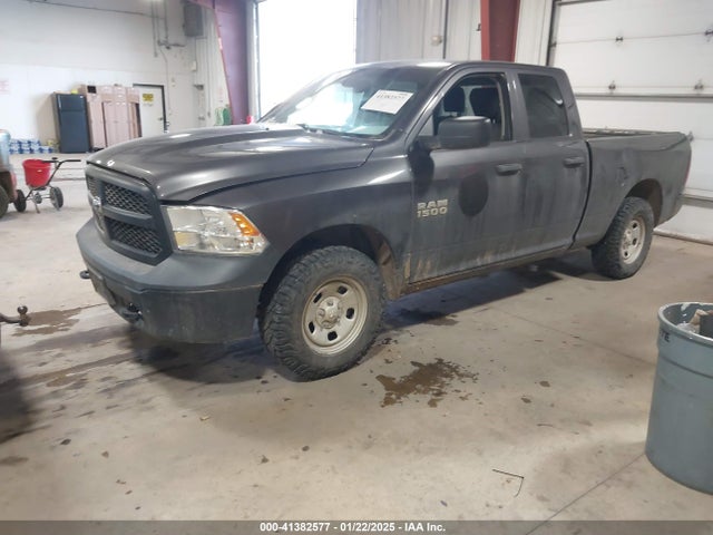 RAM 1500 Tradesman  4x4 6'4 Box 2018 1C6RR7FG1JS282110 Image 2