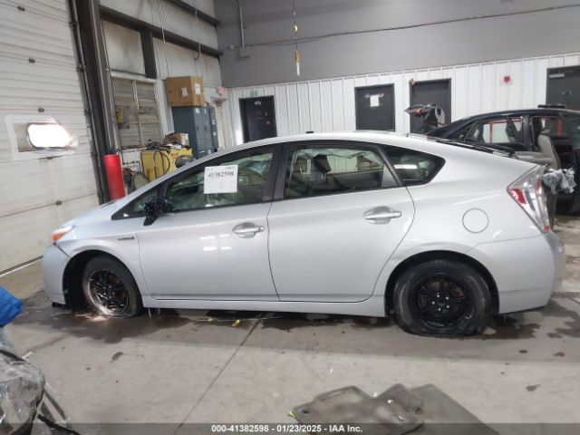 JTDKN3DU2E0391300 Toyota Prius Two