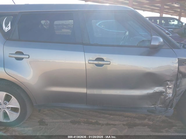 KIA Soul 2014 KNDJN2A27E7047428 Image 13