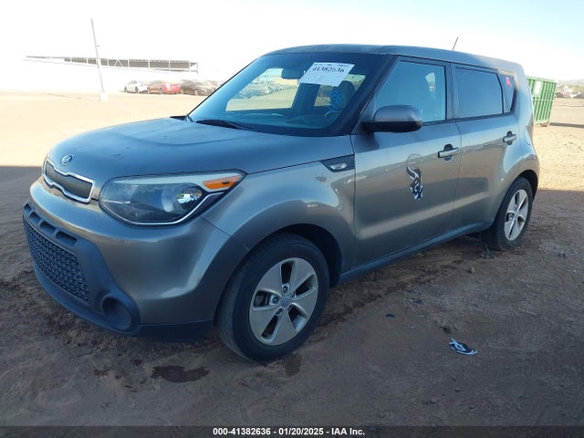 KIA Soul 2014 KNDJN2A27E7047428 Image 2