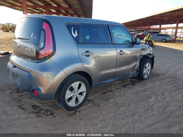 KIA Soul 2014 KNDJN2A27E7047428 Image 4