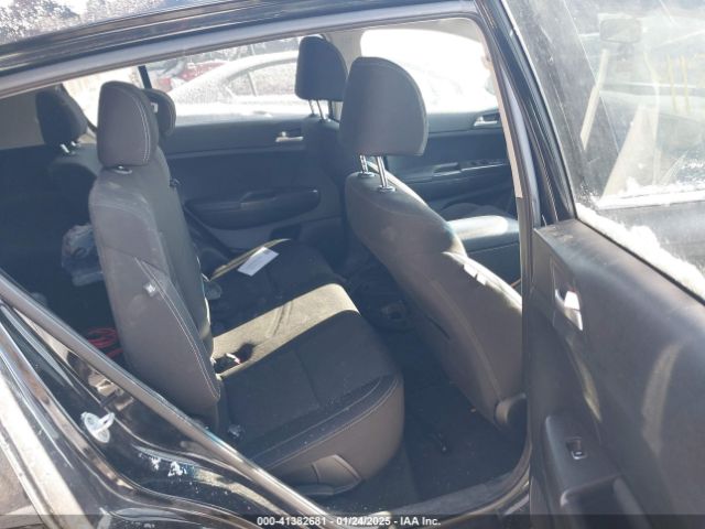 KNDPMCAC0J7361881 KIA Sportage Lx