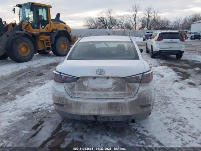 3MYDLBYV1HY176739 Toyota YARIS IA