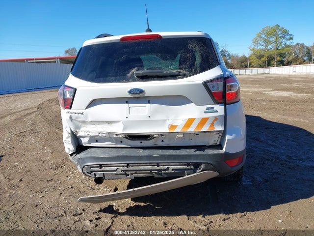 Ford ESCAPE SE 2018 1FMCU0GD5JUB17492 Image 17