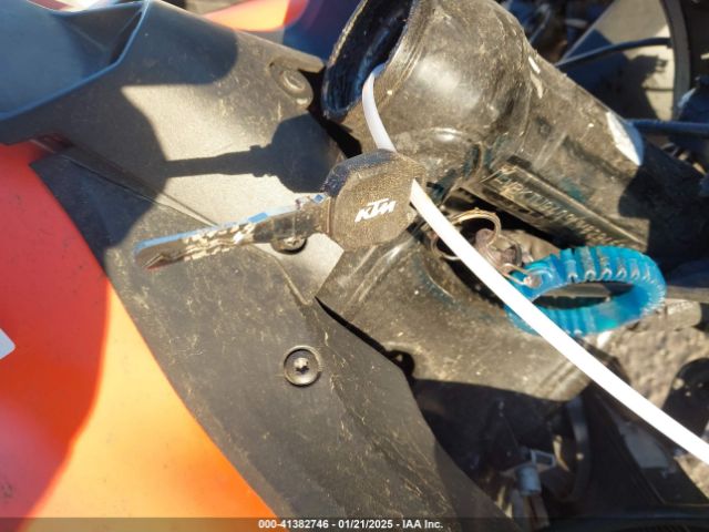 2022 KTM 890 VBKTU9409NM829468 Photo 10