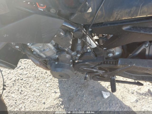 2022 KTM 890 VBKTU9409NM829468 Photo 8