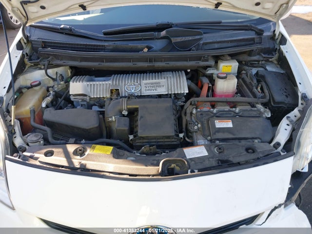 Toyota Prius Two 2015 JTDKN3DU9F1901461 Image 10