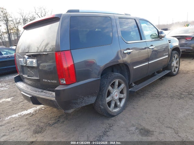 2011 CADILLAC ESCALADE 1GYS4CEF2BR204948 Photo 3