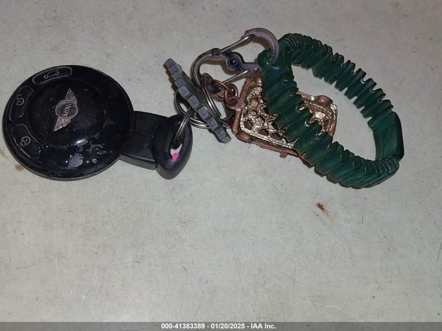 2007 MINI COOPER S WMWMF73537TL89612 Photo 10