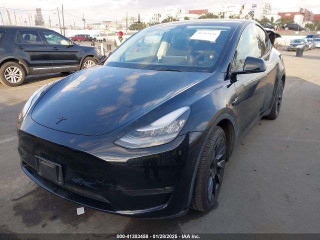 7SAYGDEE1NF556615 Tesla Model Y Long Range Dual Motor All-wheel Drive