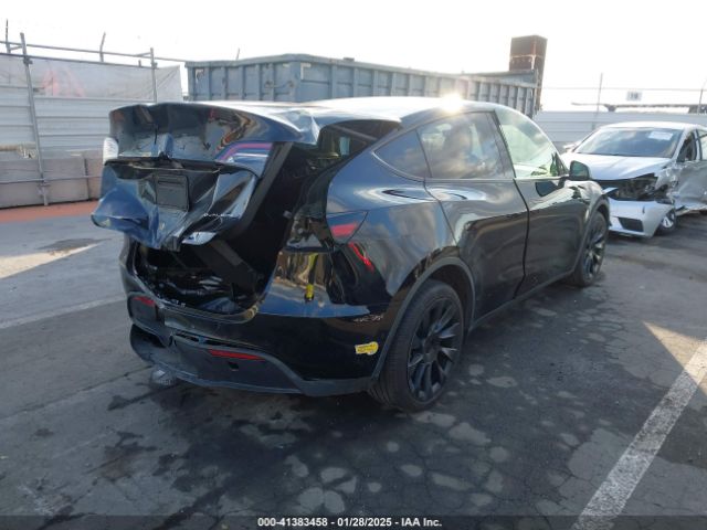 7SAYGDEE1NF556615 Tesla Model Y Long Range Dual Motor All-wheel Drive