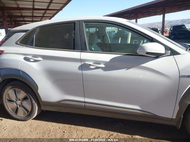 KM8K33AG4KU043924 Hyundai Kona Ev Limited