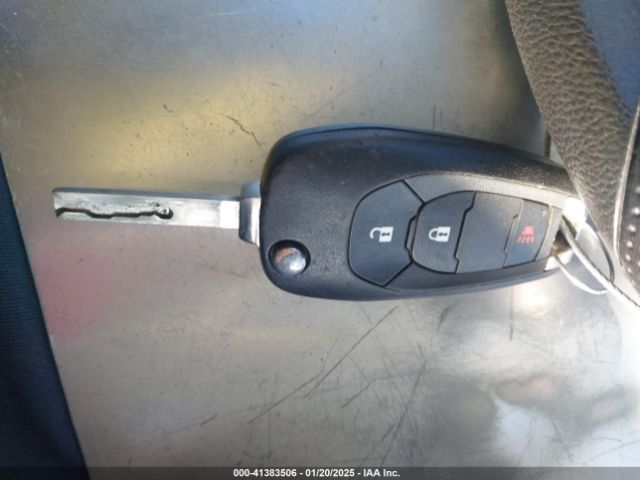 3GNCJKSB9LL121922 Chevrolet Trax Fwd Ls