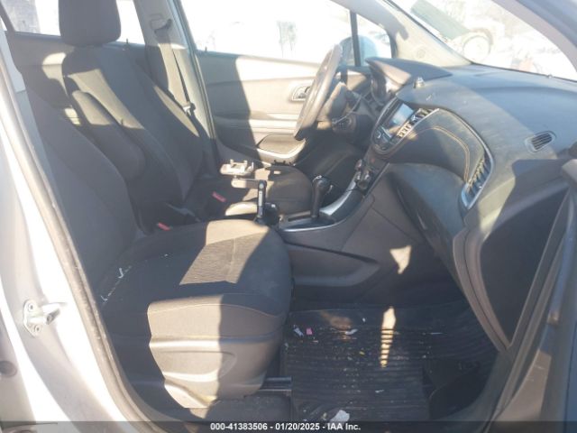 3GNCJKSB9LL121922 Chevrolet Trax Fwd Ls