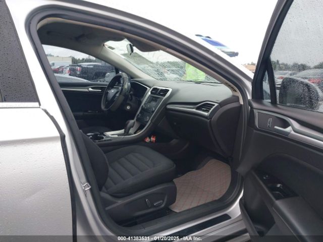 1FA6P0H78F5113719 Ford FUSION SE