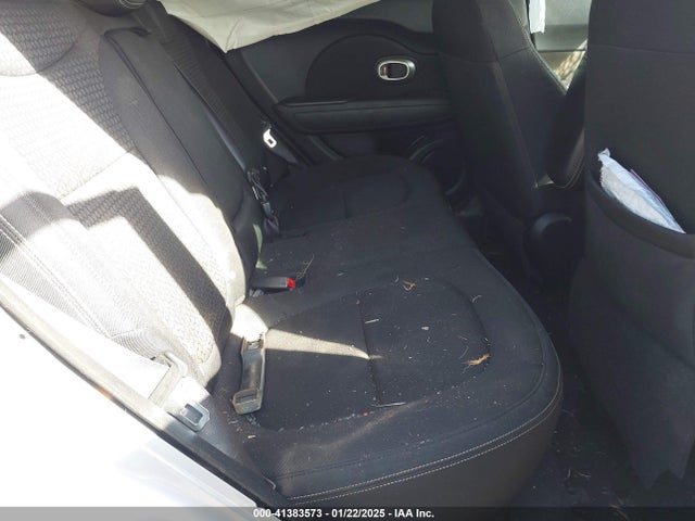 KIA SOUL + 2015 KNDJP3A58F7815073 Image 8