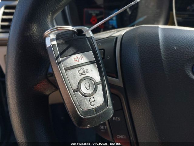 3FA6P0HD7JR186320 Ford FUSION SE