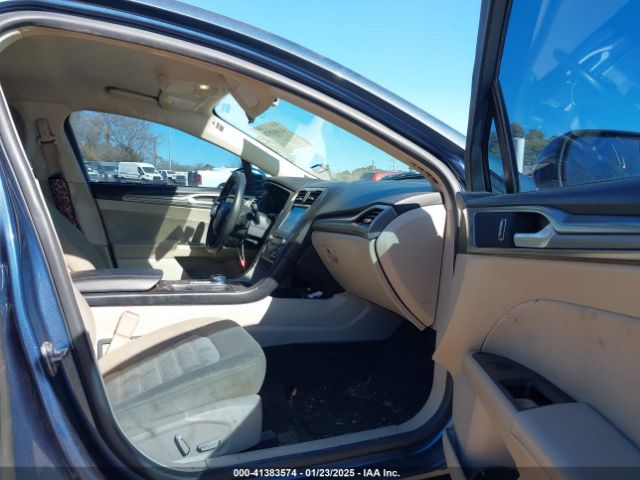 3FA6P0HD7JR186320 Ford FUSION SE