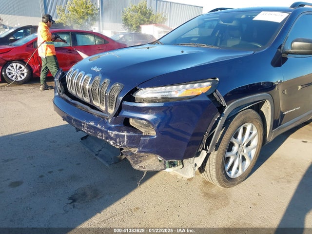1C4PJLAB5GW125838 Jeep Cherokee Sport