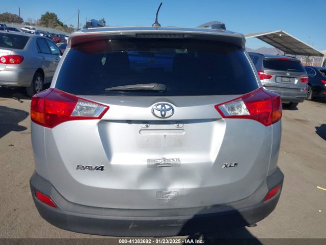 2T3WFREV1FW183060 Toyota Rav4 Xle