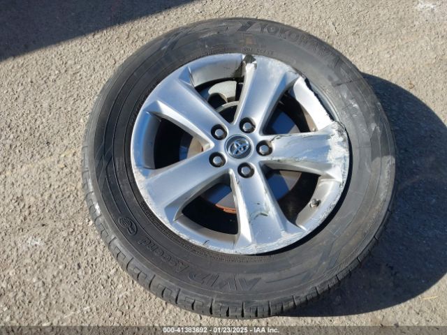 2T3WFREV1FW183060 Toyota Rav4 Xle