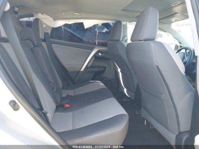 2T3WFREV1FW183060 Toyota Rav4 Xle