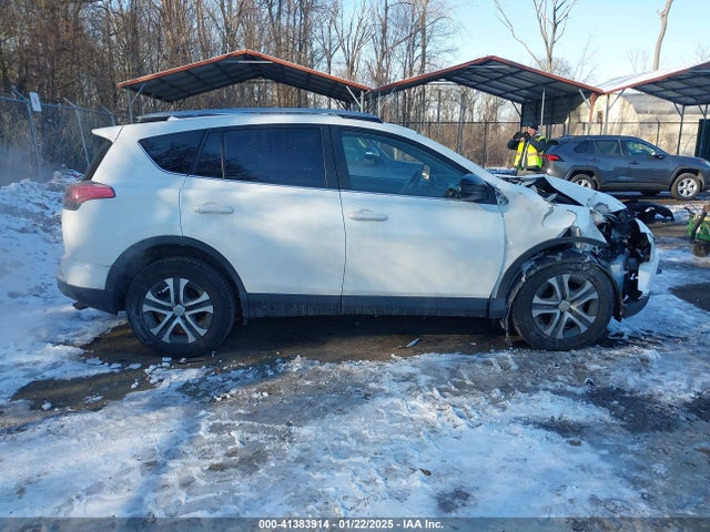 Toyota RAV4 LE 2017 JTMBFREVXHJ700856 Image 13