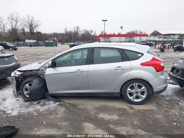 Ford FOCUS SE 2014 1FADP3K24EL329695 Image 14