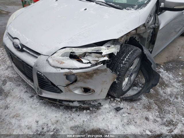Ford FOCUS SE 2014 1FADP3K24EL329695 Image 17