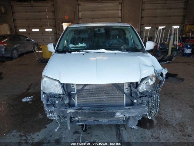 2C4RC1BG1ER280104 Chrysler Town & Country Touring