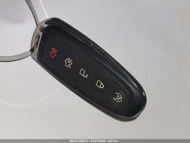 1FADP3J21JL246382 Ford Focus Titanium