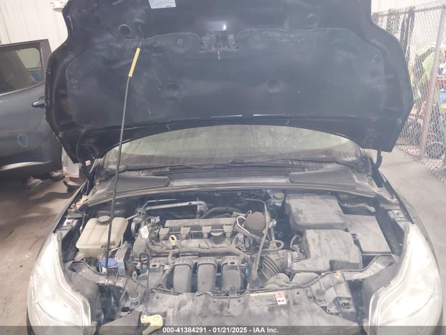 Ford FOCUS SE 2014 1FADP3F21EL109750 Image 10