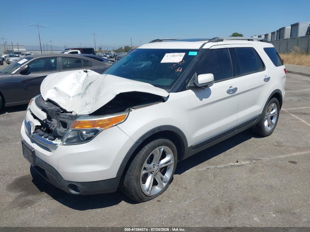 Ford Explorer Limited 2015 1FM5K7F8XFGA09032 Image 2