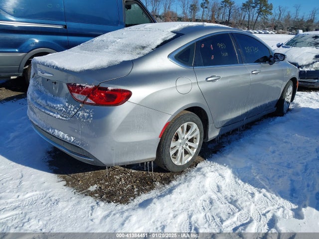 Chrysler 200 Limited 2015 1C3CCCAB6FN528941 Image 4