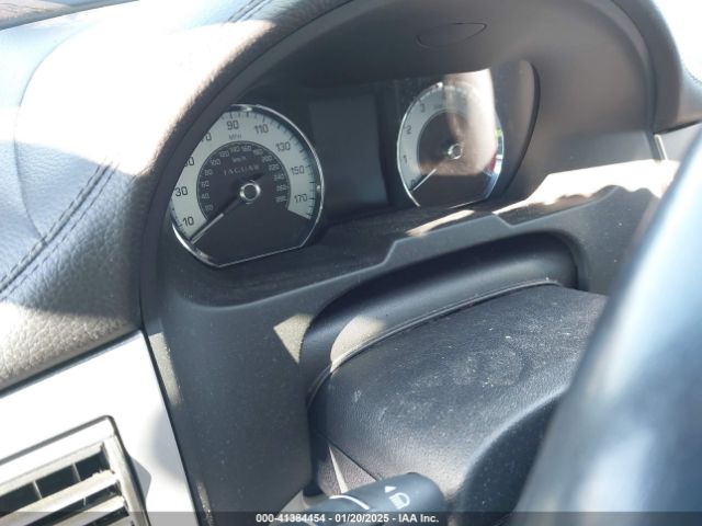2010 JAGUAR XF SAJWA0FA6AHR53047 Photo 6