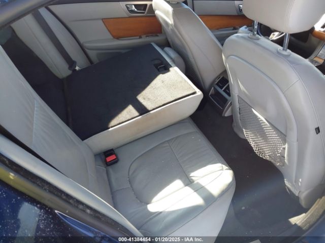 2010 JAGUAR XF SAJWA0FA6AHR53047 Photo 7