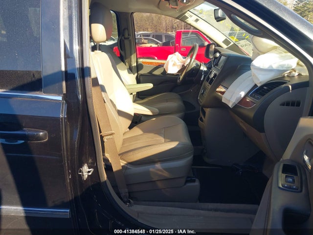 2C4RC1BG9ER395548 Chrysler Town & Country Touring