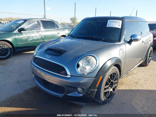 2010 MINI COOPER S CLUBMAN WMWMM3C50ATZ32565 Photo 5