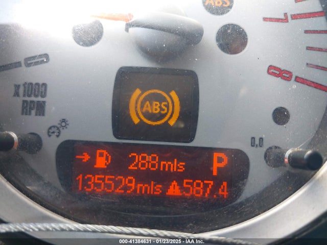 2010 MINI COOPER S CLUBMAN WMWMM3C50ATZ32565 Photo 6