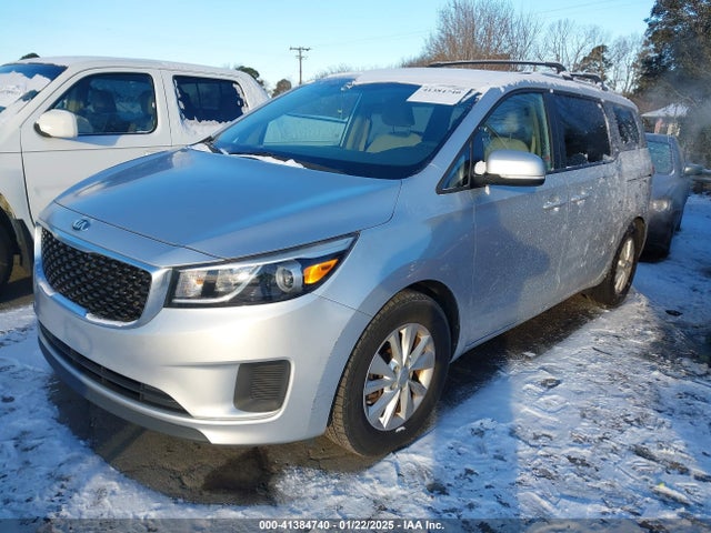 KIA SEDONA LX 2016 KNDMB5C18G6198072 Image 2
