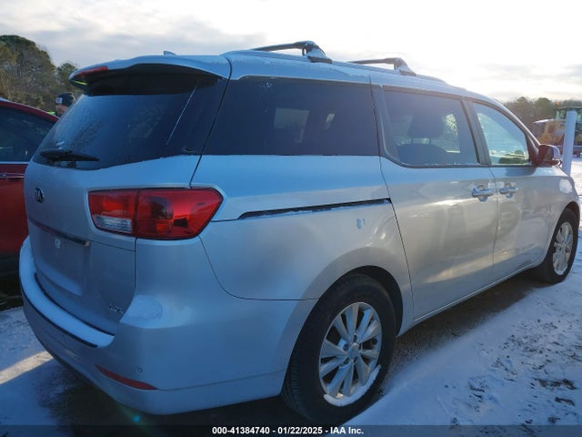 KIA SEDONA LX 2016 KNDMB5C18G6198072 Image 4