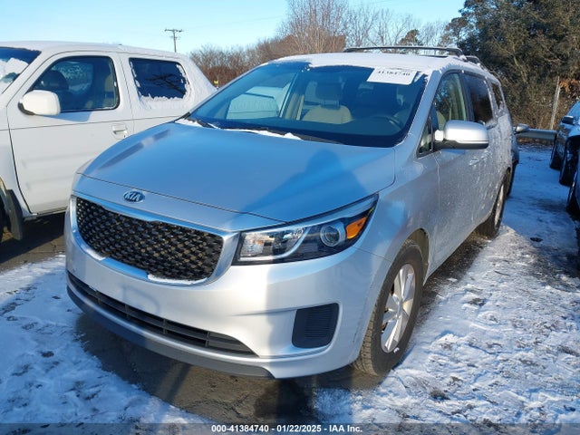 KIA SEDONA LX 2016 KNDMB5C18G6198072 Image 6