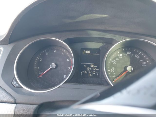 3VWD17AJ5FM220946 Volkswagen Jetta 1.8t Se
