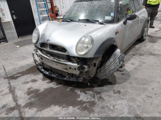 2002 MINI COOPER WMWRC33422TC37296 Photo 5