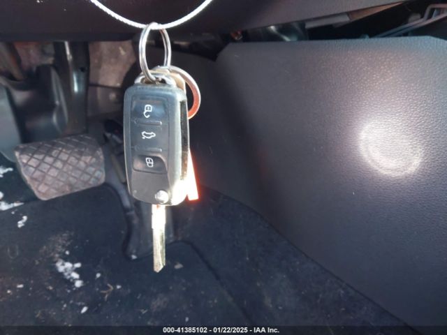1VWBN7A35EC108449 Volkswagen Passat 2.0l Tdi Se