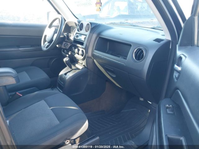 1C4NJPBA3FD241716 Jeep Patriot Altitude Edition
