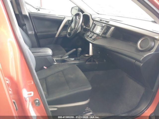 2T3ZFREVXFW204209 Toyota RAV4 LE