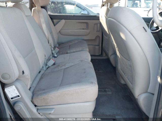 KNDMB5C19G6148118 KIA SEDONA LX