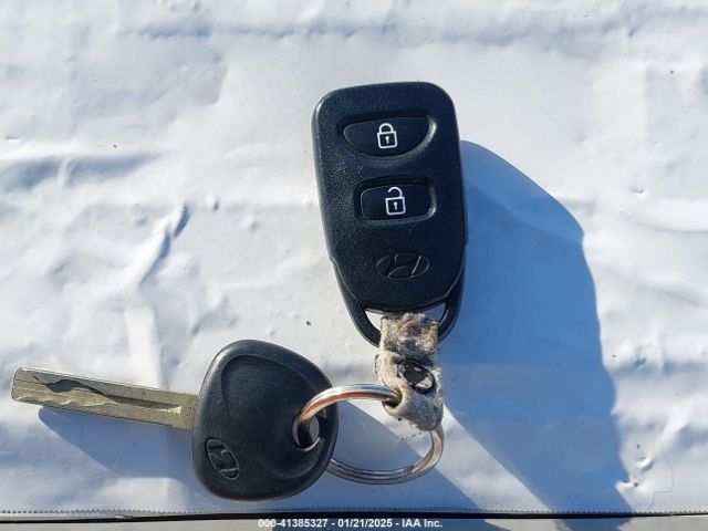 KM8JUCAG8EU858236 Hyundai TUCSON SE